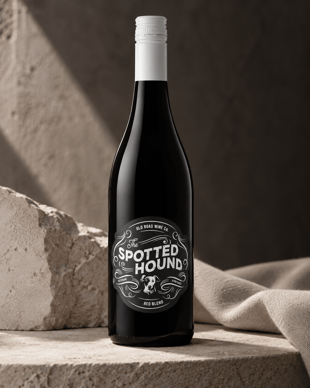 The Spotted Hound Red Blend 2022 - Old Road Wine | The WineStore in Europe DE